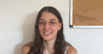 lorine pet sitter à PUGET SUR ARGENS 83480_0
