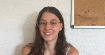 lorine pet sitter à PUGET SUR ARGENS 83480