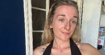 julie pet sitter à STE GENEVIEVE DES BOIS 91700