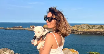 dana pet sitter à CAZOULS LES BEZIERS 34370