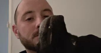 adrien pet sitter à SEZANNE 51120