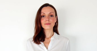 anne pet sitter à BONDY 93140_3
