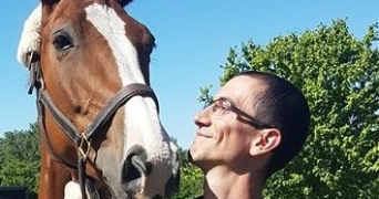 mathias pet sitter à  78000