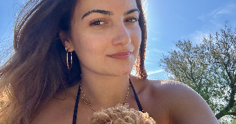 thalia pet sitter à LES ANGLES 30133