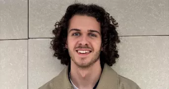 evan pet sitter à MARSEILLE 05 13005