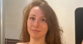 caroline pet sitter à LONGVIC 21600