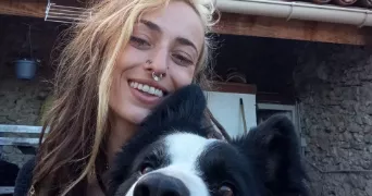 sarah pet sitter à NEBIAN 34800