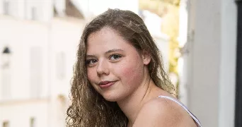 léa pet sitter à ROSNY SOUS BOIS 93110