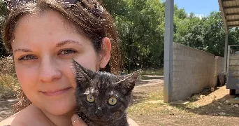 lola pet sitter à ST MAXIMIN LA STE BAUME 83470