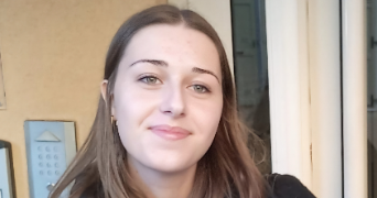 lucile pet sitter à ST YON 91650_0