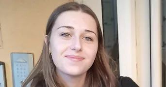 lucile pet sitter à ST YON 91650