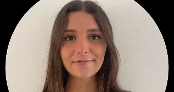 naela pet sitter à PARIS 09 75009