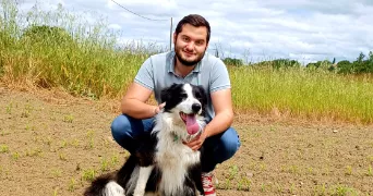 lucas pet sitter à MONTRABE 31850