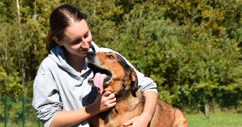 zoé pet sitter à BARRAN 32350_0
