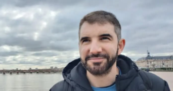 julien pet sitter à AIX EN PROVENCE 13090_1