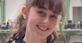 camille pet sitter à ST CLOUD 92210