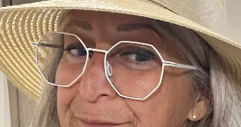 denise pet sitter à PORT DE BOUC 13110