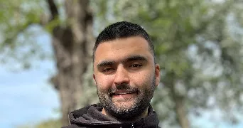 quentin pet sitter à PERTUIS 84120