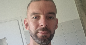 kevin pet sitter à PUGET SUR ARGENS 83480_0