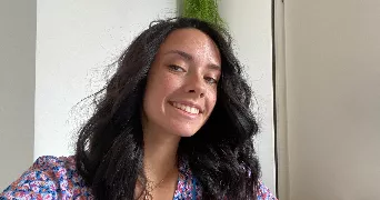 laura pet sitter à ROQUEBRUNE SUR ARGENS 83520