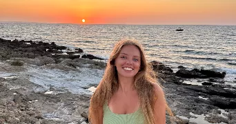 fanny pet sitter à ST MICHEL SUR ORGE 91240