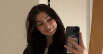 hannah pet sitter à PARIS 15 75015