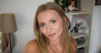 candice pet sitter à STE PAZANNE 44680