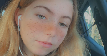 ferreiro pet sitter à LES MARTRES D ARTIERE 63430_0