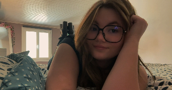 julia pet sitter à LES METAIRIES 16200_0