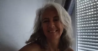 catherine pet sitter à ST LAURENT DU VAR 06700