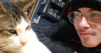 maxence pet sitter à AMBARES ET LAGRAVE 33440_1