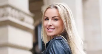 julie pet sitter à CARBON BLANC 33560