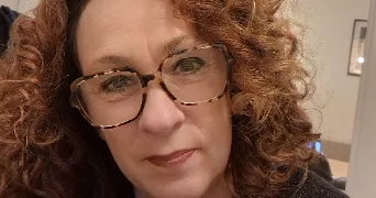 delphine pet sitter à BRIE 16590