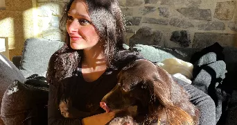 isha pet sitter à PARIS 20 75020