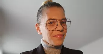 tania pet sitter à NIMES 30000
