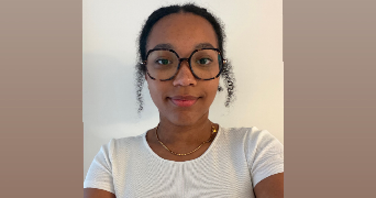 annah pet sitter à  29470
