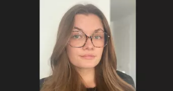 delphine pet sitter à AVIGNON 84000