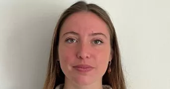 giulia pet sitter à Nanterre 92000