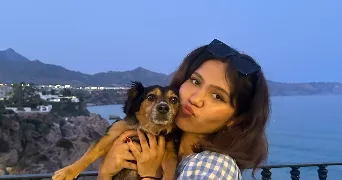 louisa pet sitter à PARIS 12 75012