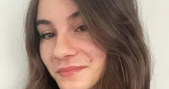 emma pet sitter à LA MEMBROLLE SUR CHOISILLE 37390