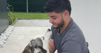 maël pet sitter à PARISOT 81310