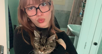 lison pet sitter à HEROUVILLE ST CLAIR 14200_0