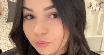 sara pet sitter à PAREMPUYRE 33290
