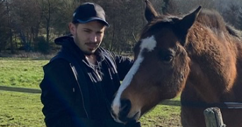 Florian pet sitter à Saint-Ouen-le-Brisoult 61410