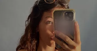 mayllis pet sitter à NIMES 30000
