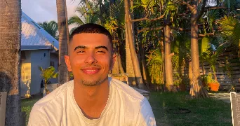 damien pet sitter à PARIS 20 75020