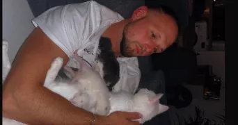 aymeric pet sitter à EPRON 14610