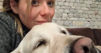 julie pet sitter à MANDEVILLE EN BESSIN 14710