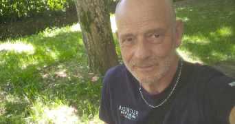 francis pet sitter à DURAVEL 46700_0
