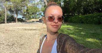 stéphanie pet sitter à NIMES 30000
